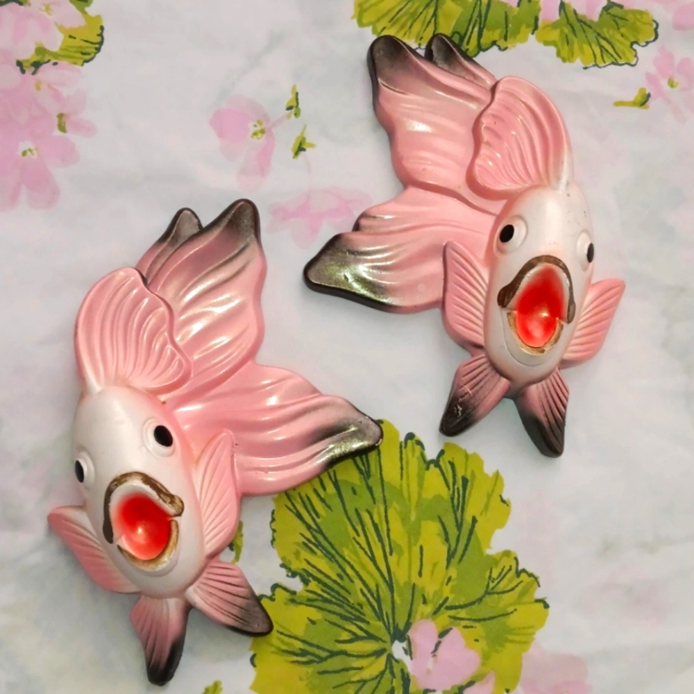 Vintage 1970 Miller Studio Inc Chalkware Pink Angel Fish Wall Art